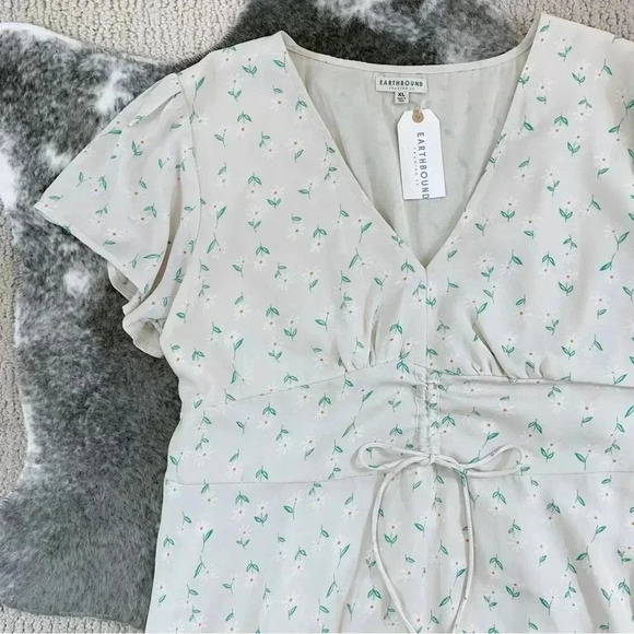 NWT White Daisy Drawstring Dress - Picture 2 of 13